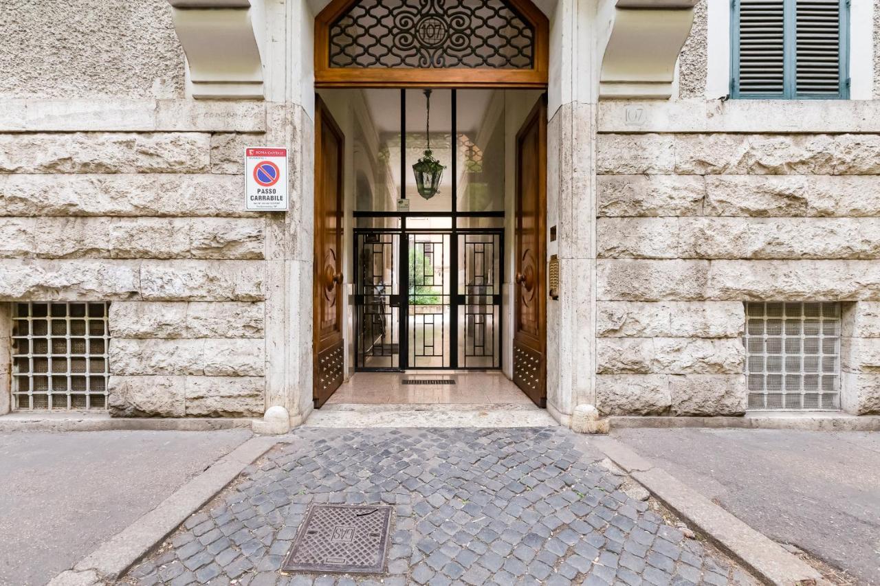 Vatican Germanico 107 Rom Exteriör bild